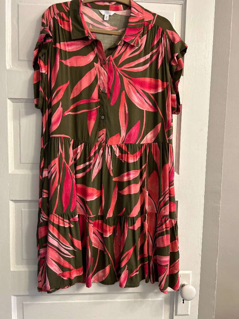 Time & Tru Palm Leaf Tiered Shirt Dress Olive Pink XXL 20 Boho Summer Tropical